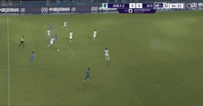 曼联对阵森林被射正2次就丢2球，自2020年1月以来首次英超第20轮，诺丁汉森林2-1战胜曼联。